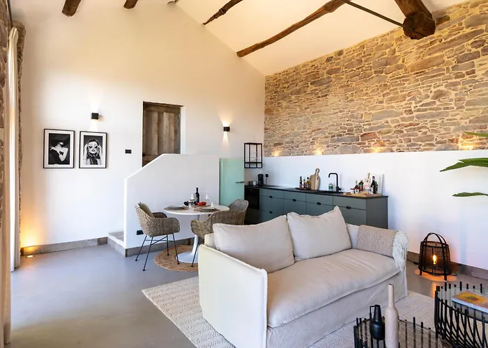 Borgo Luna Rossa Lägenhet Castellino Tanaro