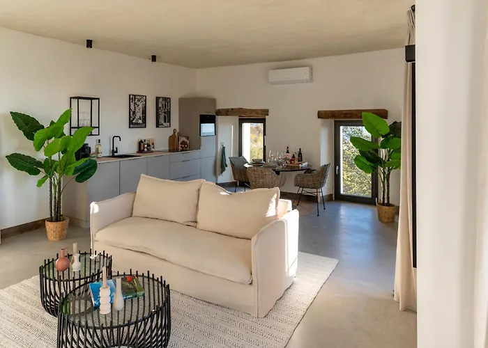 Borgo Luna Rossa アパート