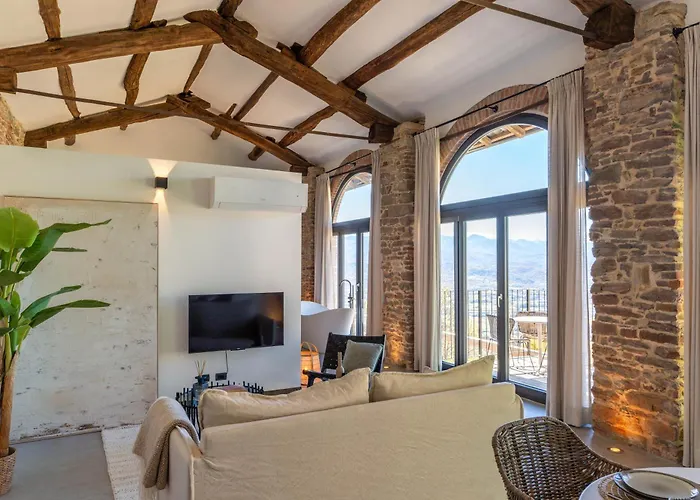 Borgo Luna Rossa Castellino Tanaro